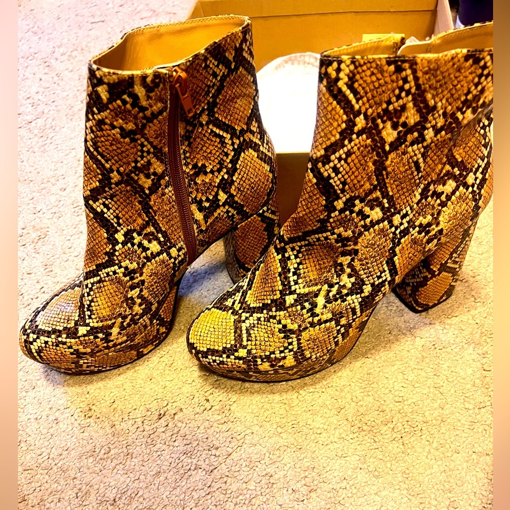 Steve Madden Booties